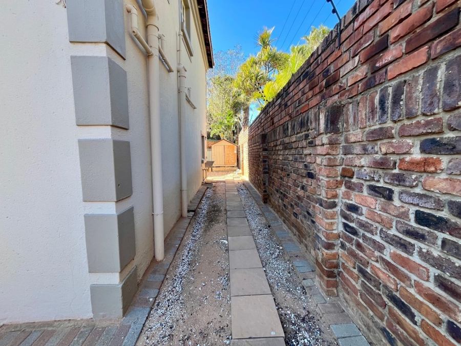 3 Bedroom Property for Sale in Safari Gardens North West